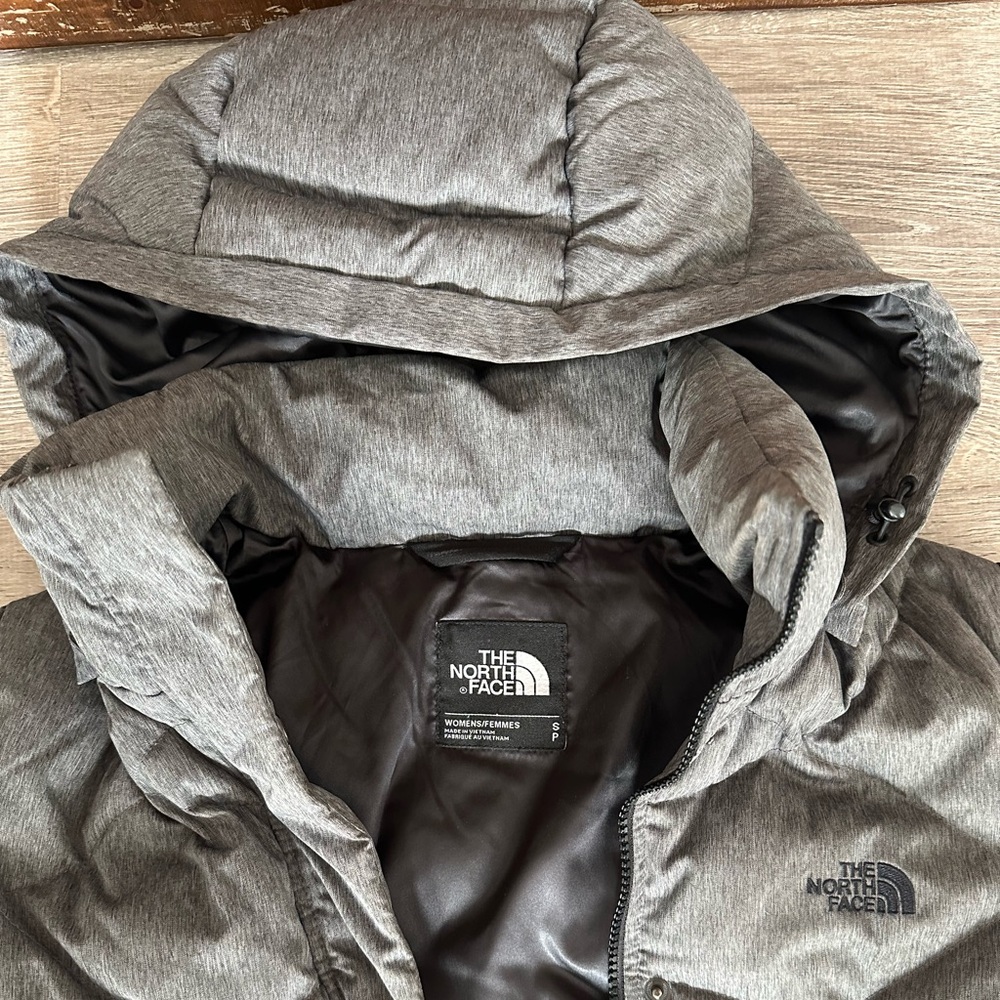 The North Face - Women’s Goose Down Parka - Size Small - Picture 2 of 10